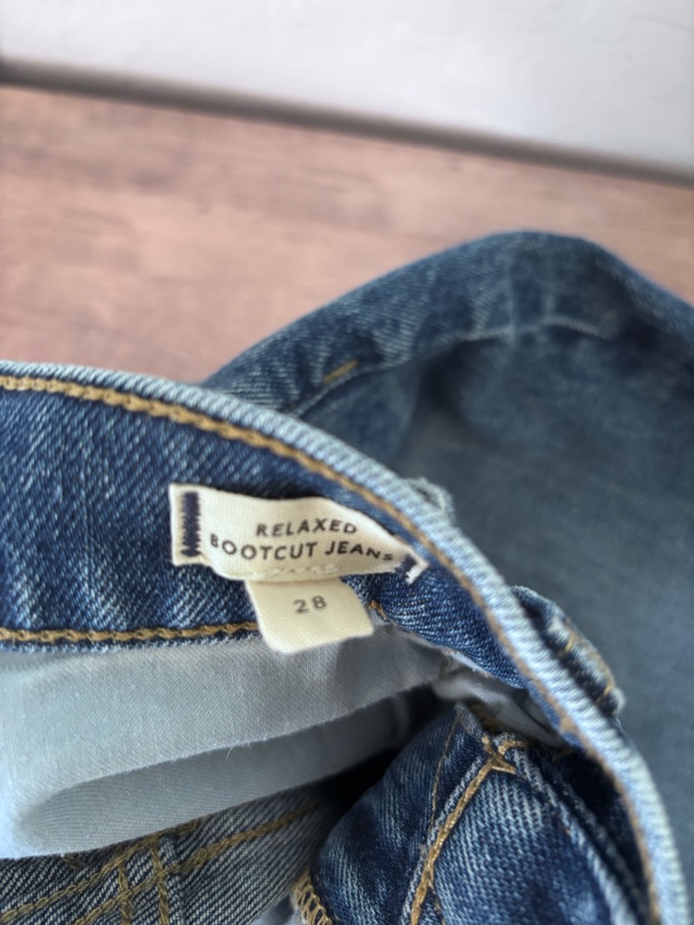 Madewell Relaxed Bootcut Jeans - Picture 7 of 11